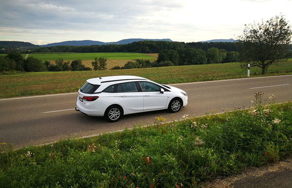 Opel Astra (J) 1.7 CDTI testas! Läs mer